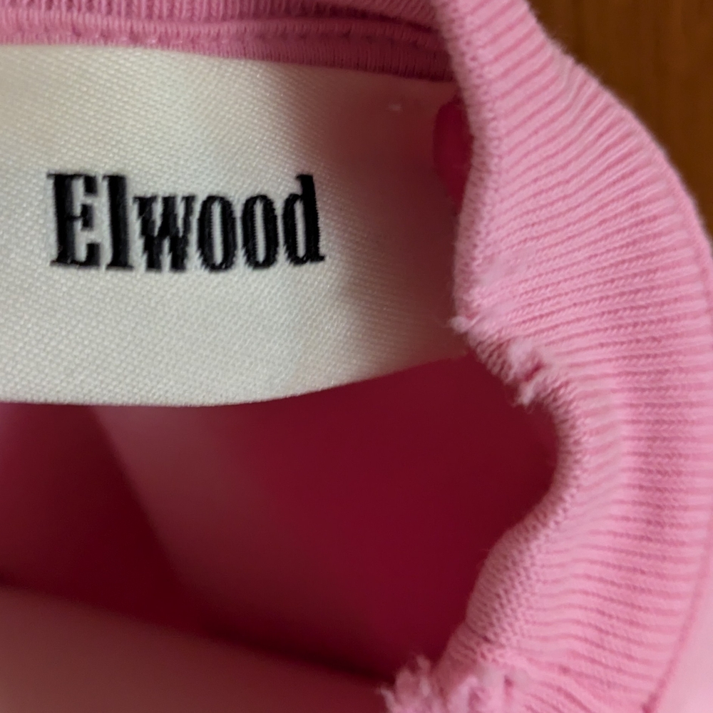 Elwood Classic Pink Gradient T-Shirt - Picture 3 of 3
